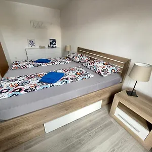 Apartament Buergerstrasse 47 60q.m, Drezno