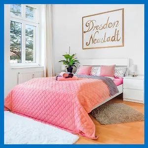 Apartament Bis 6 Personen - Helle, Ruhige Whg, 2 Baeder, Dd Neustadt, Lage, Drezno